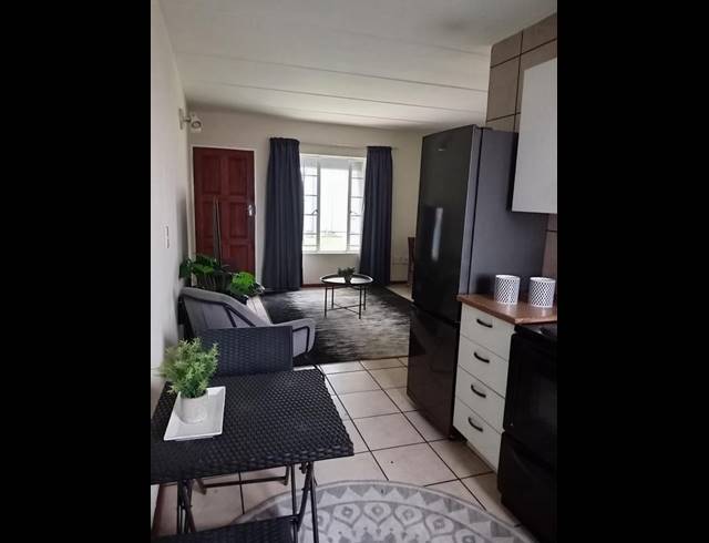 2 BEDROOM APARTMENT FOR SALE IN COMET